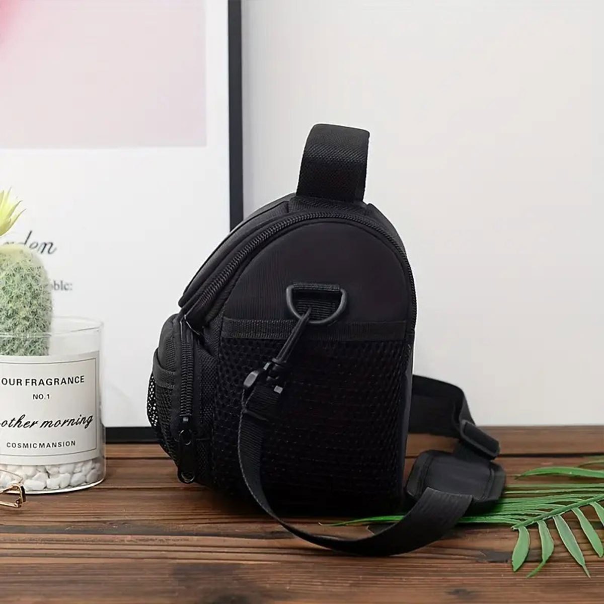 Mid-size camera bag for Panasonic, Samsung, etc. — Detail view 5