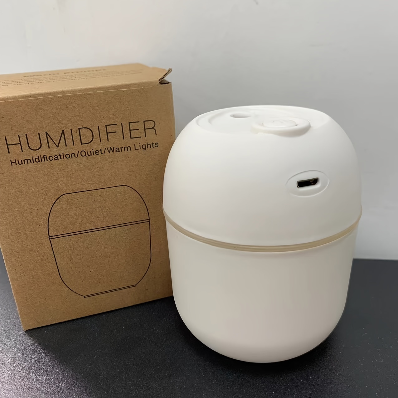 Compact 7.44 oz USB car & indoor humidifier with essential oils